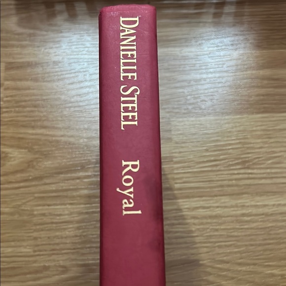 Danielle Steel 'Royal' Hardcover Book - Picture 1 of 2